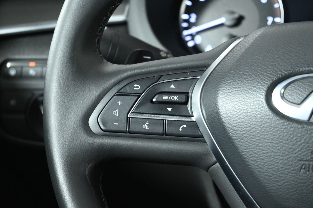 Thumbnail: 2023 INFINITI QX55 - 16