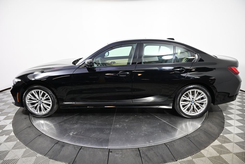 Thumbnail: 2023 BMW 3 Series - 2