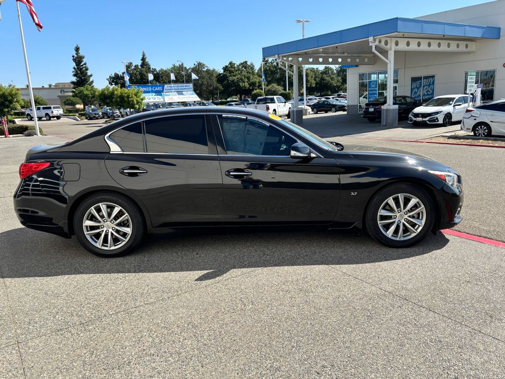 Thumbnail: 2015 INFINITI Q50 - 4