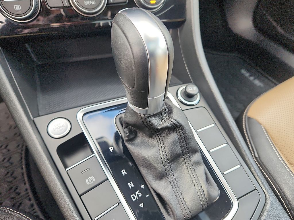 Thumbnail: 2019 Volkswagen Jetta - 15