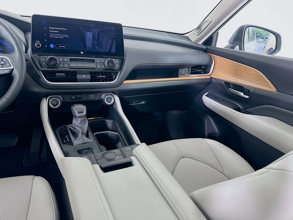 Thumbnail: 2026 Toyota Grand Highlander - 24