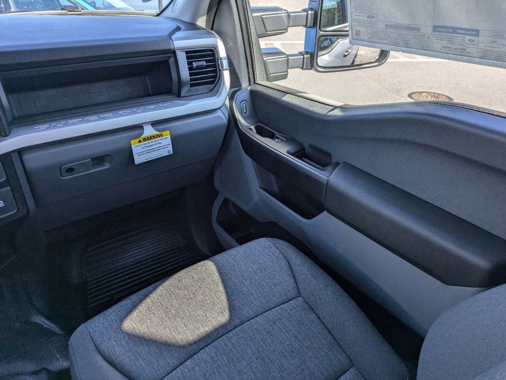 2024 Ford F-350 Super Duty XL