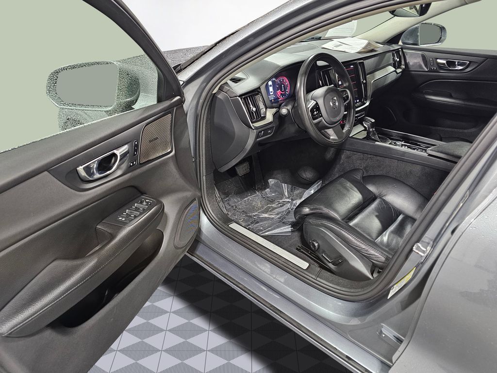Used 2021 Gray Volvo T6 Inscription image 20