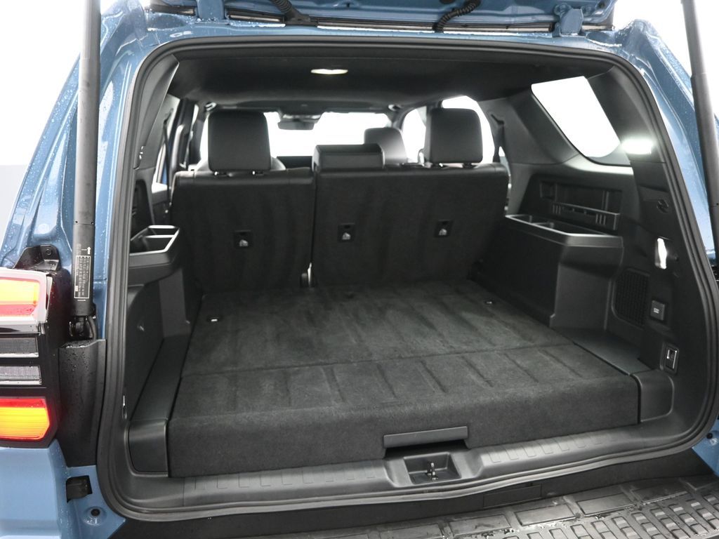 2025 Toyota 4Runner Hybrid TRD Off Road