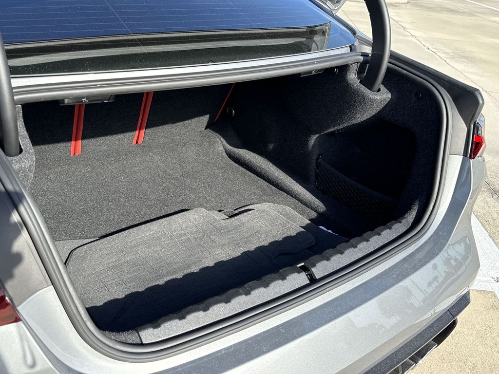 Thumbnail: 2023 BMW M4 - 13