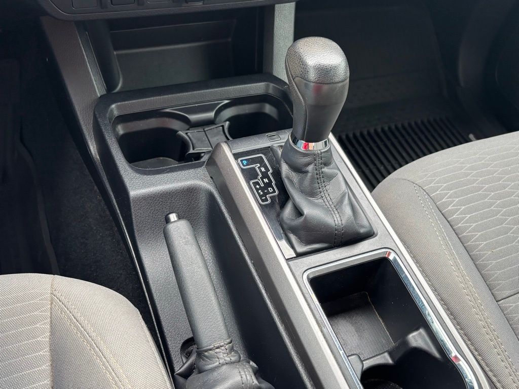 2019 Toyota Tacoma SR5 photo