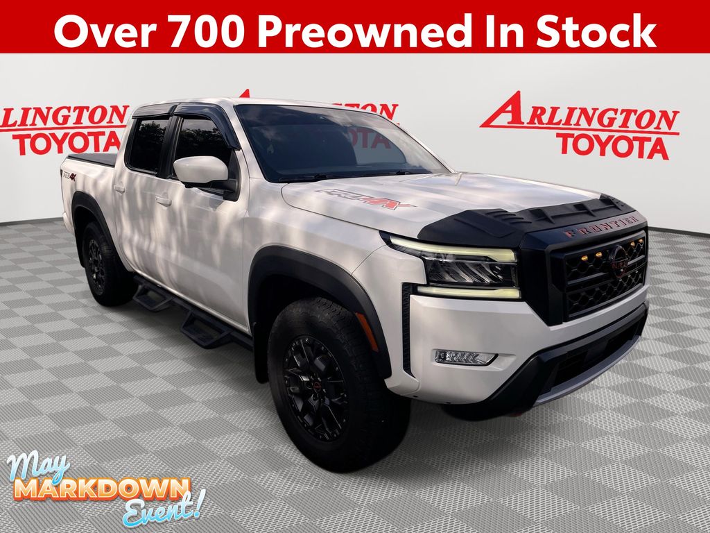 2023 Nissan Frontier PRO-4X Crew Cab 4X4's photo