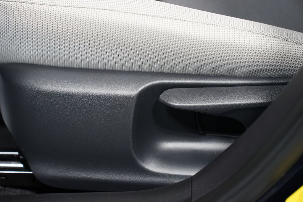 Thumbnail: 2026 Toyota Corolla - 31