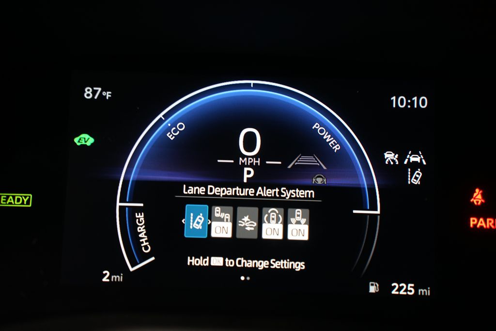 2025 Toyota Camry SE 17