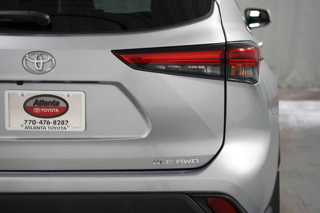 2023 Toyota Highlander XLE 10