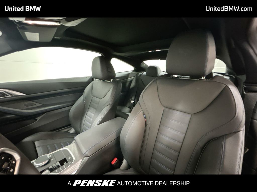 Thumbnail: 2026 BMW 4 Series - 13