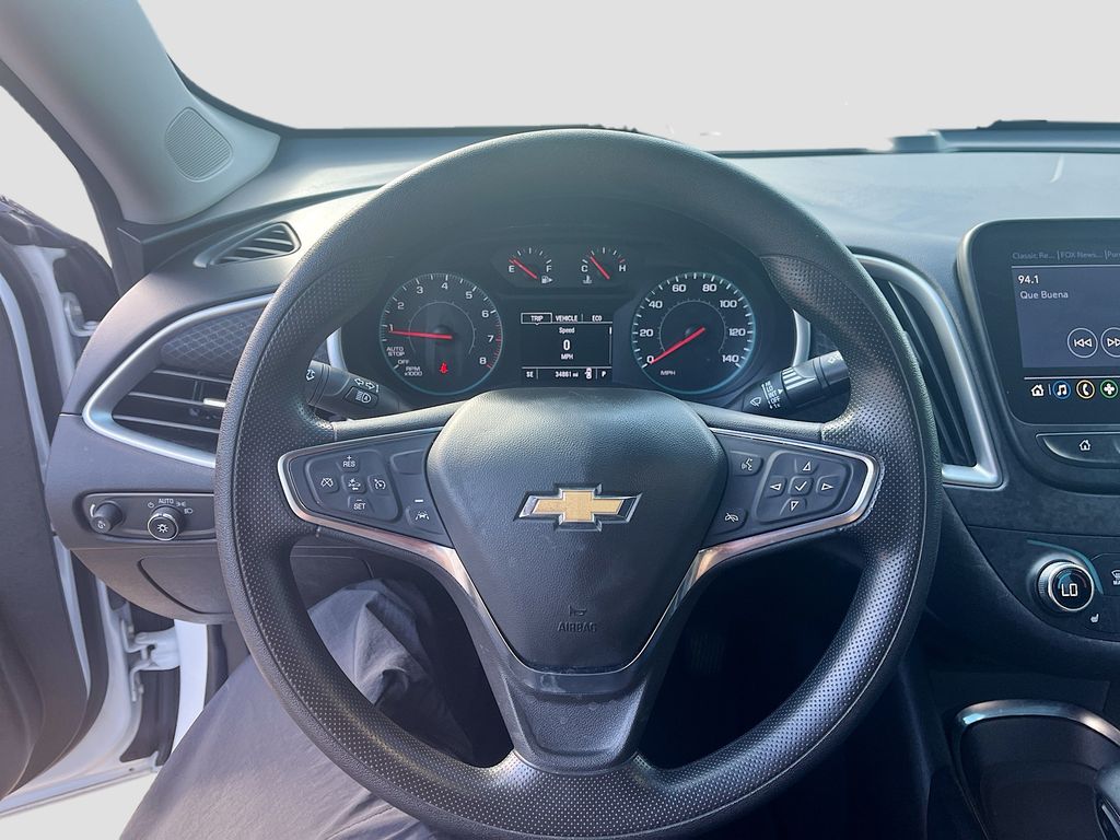 Used 2024 White Chevrolet LT image 11