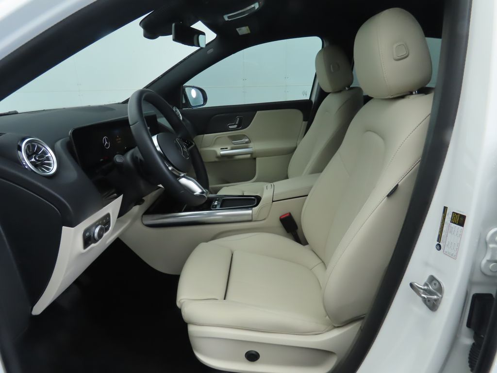 Thumbnail: 2025 Mercedes-Benz GLA - 19