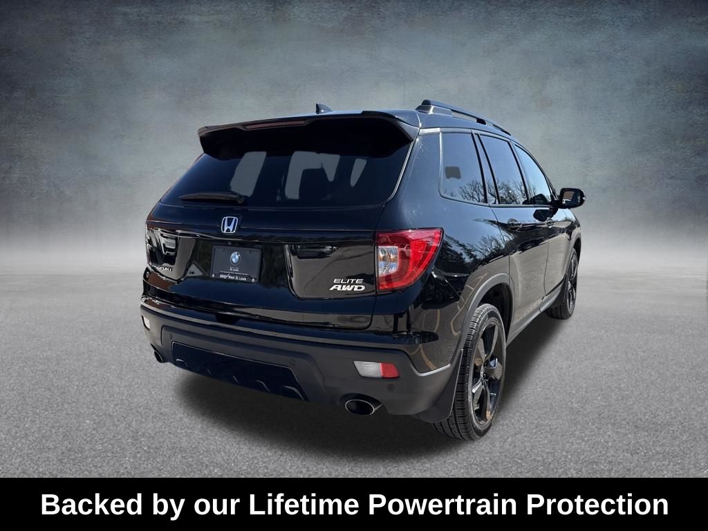 View vehicle photo 5