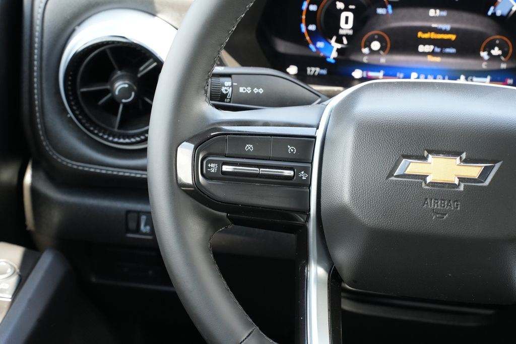2024 Chevrolet Colorado LT - 6