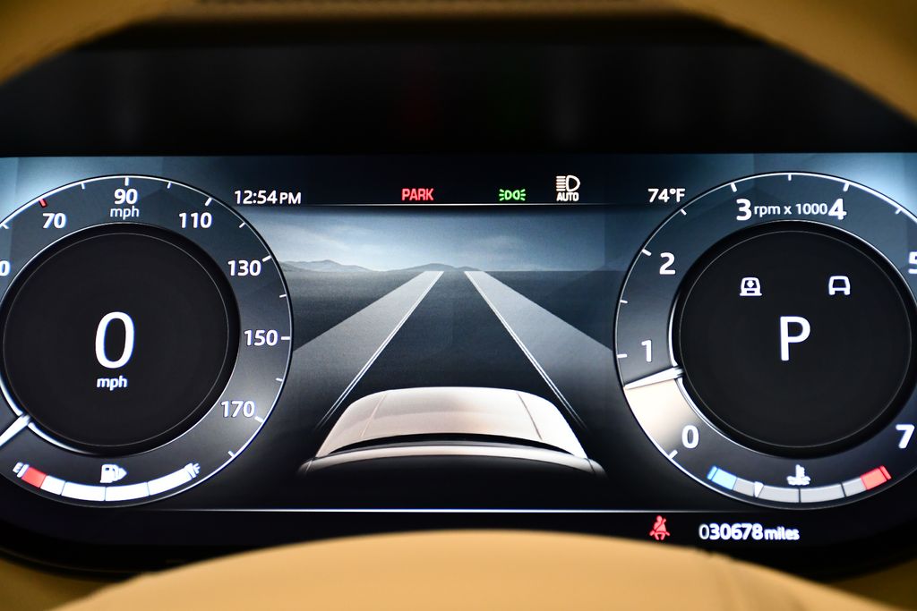 Thumbnail: 2023 Land Rover Range Rover - 23