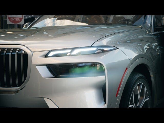 2025 BMW X7 xDrive40i 6