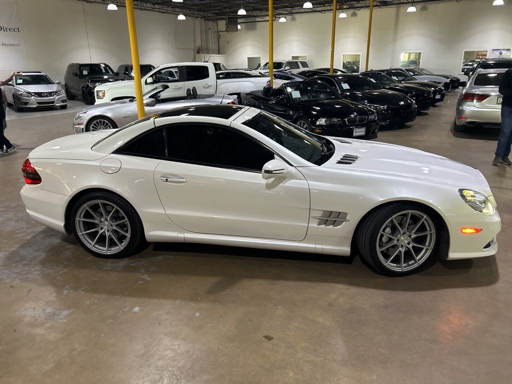 2011 Mercedes-Benz SL-Class SL 550 17