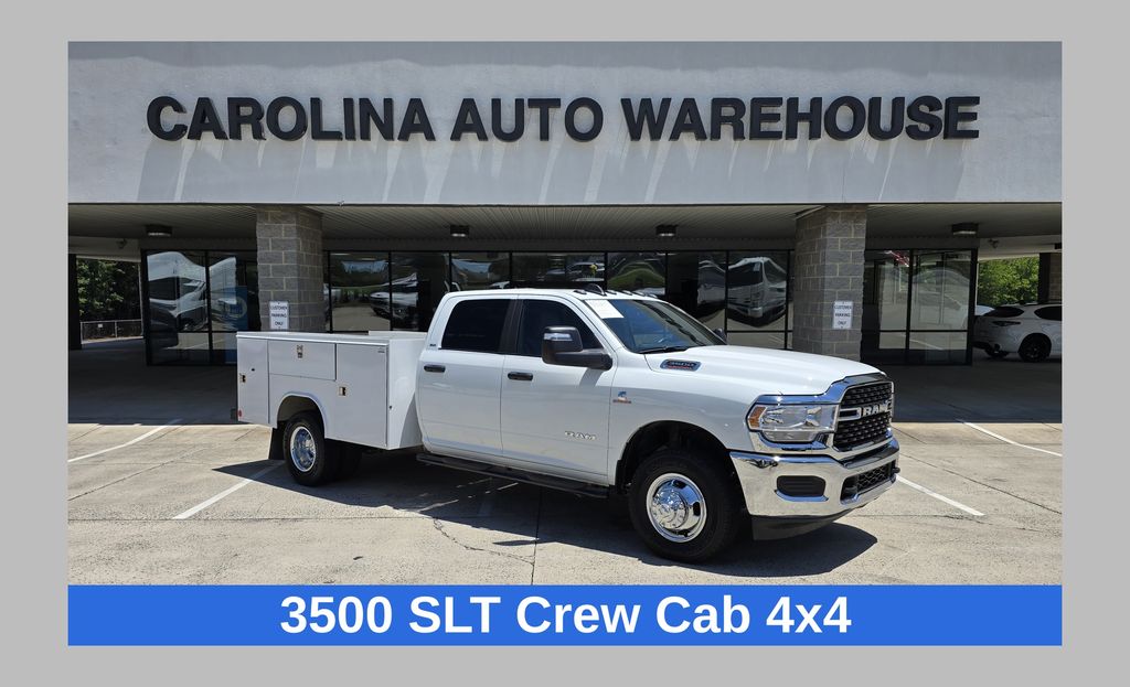 Bright White Clearcoat 2024 RAM 3500 Chassis Pickup Truck Four-Wheel Drive 6-Speed Automatic