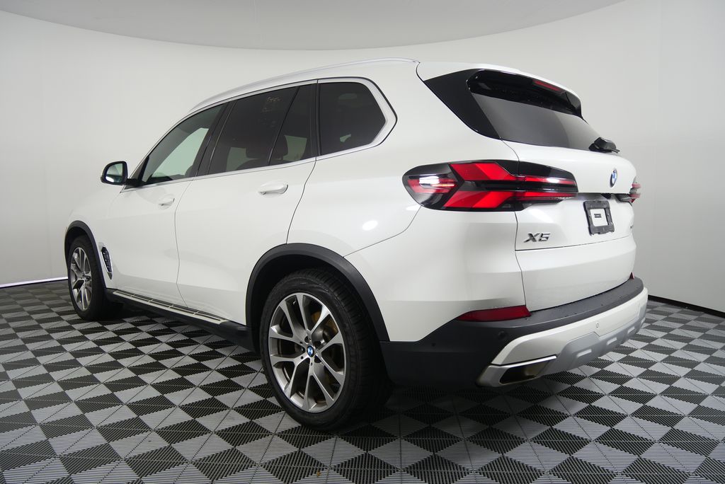 Thumbnail: 2024 BMW X5 - 5