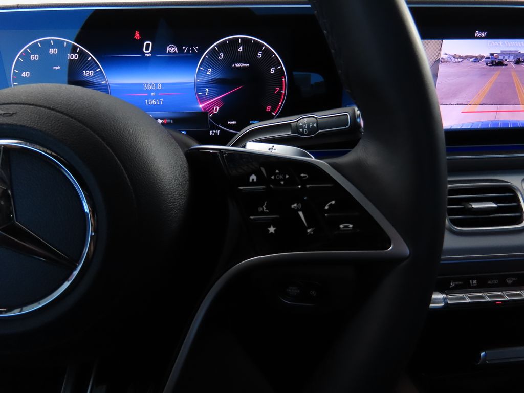 2024 Mercedes-Benz GLS 450 4MATIC 12
