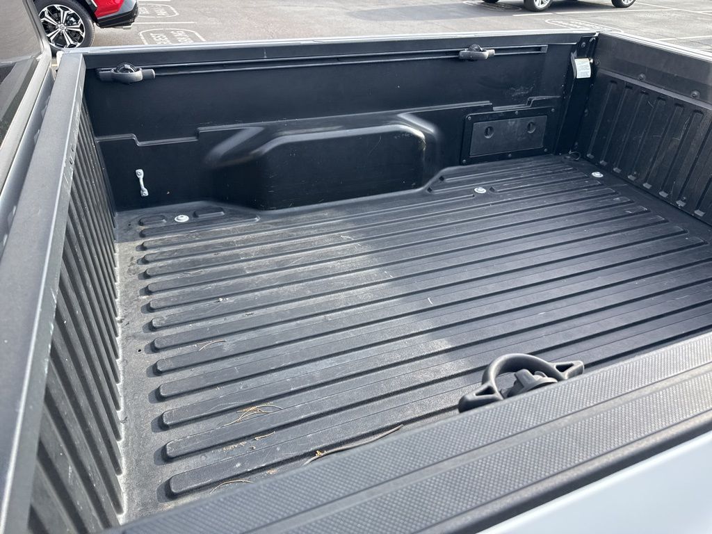 Thumbnail: 2017 Toyota Tacoma - 11
