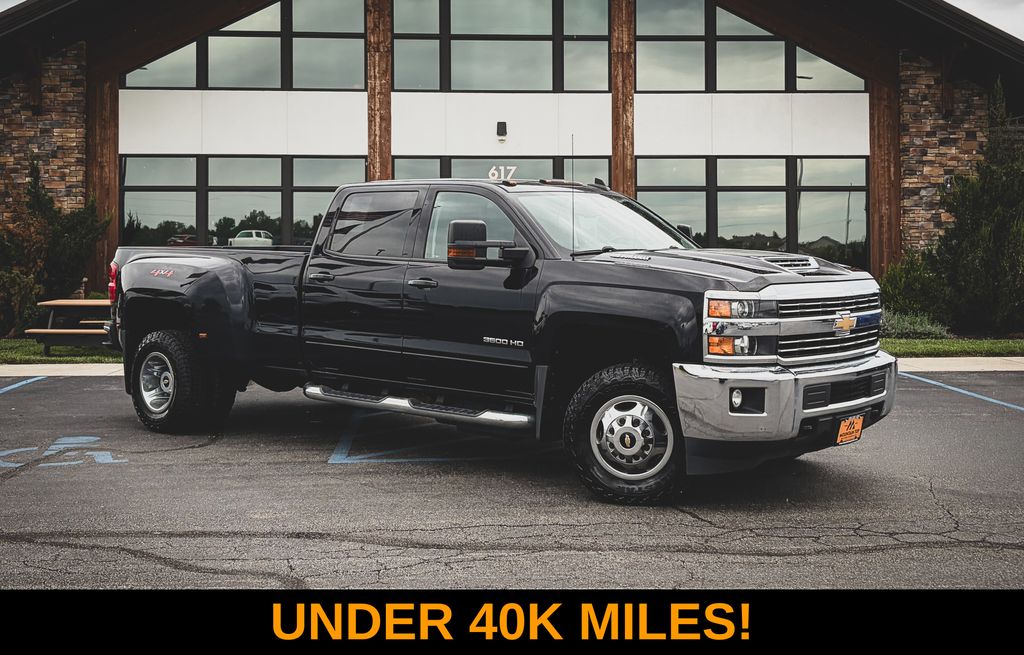 Black 2018 Chevrolet Silverado 3500HD Pickup Truck Four-Wheel Drive 6-Speed Automatic