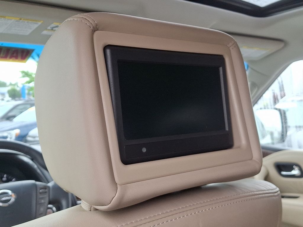 2017 Nissan Armada Platinum Edition 11
