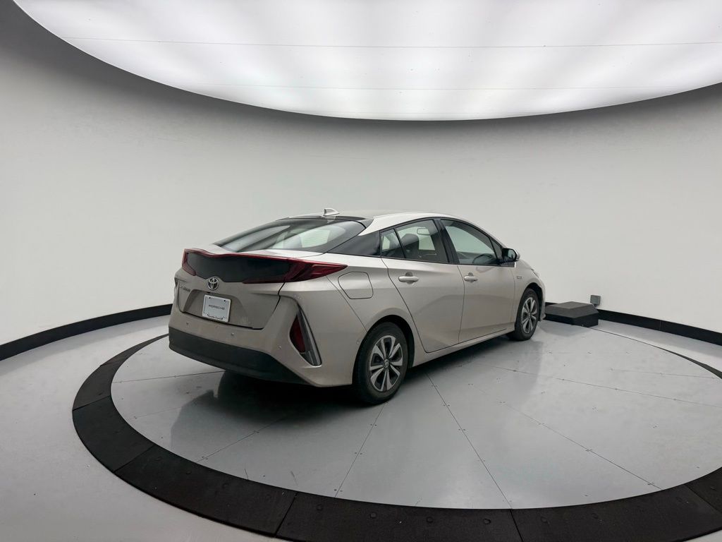 2017 Toyota Prius Prime Advanced 3