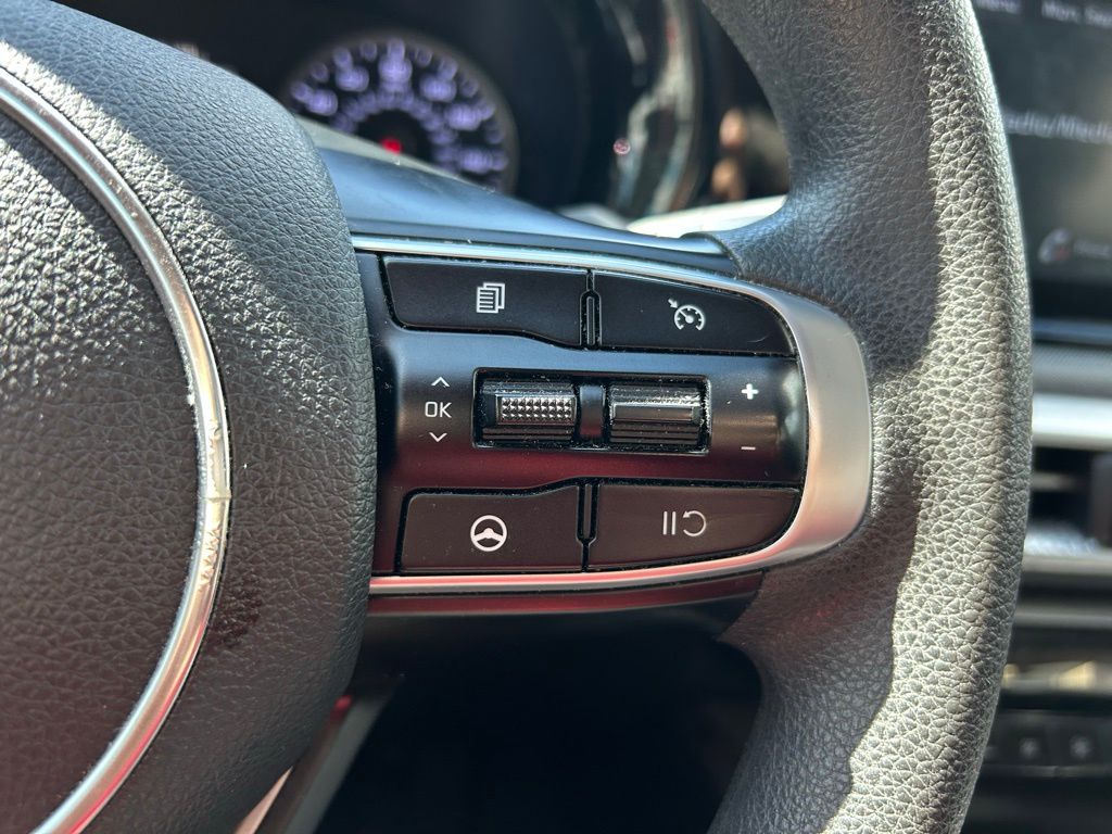 Thumbnail: 2021 Kia K5 - 18