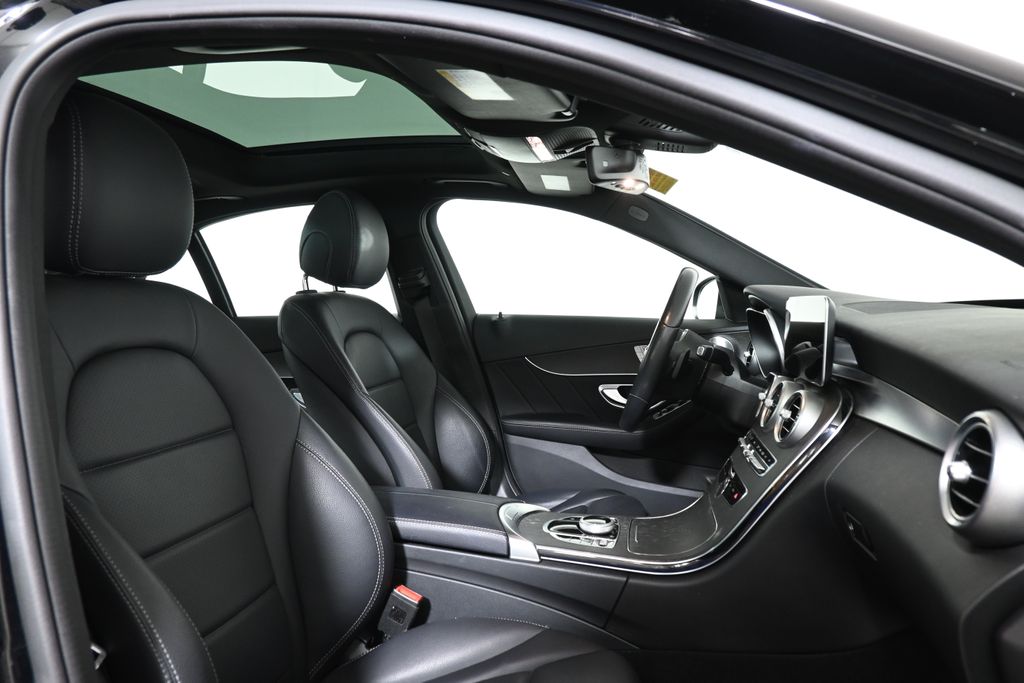 Thumbnail: 2020 Mercedes-Benz C-Class - 26