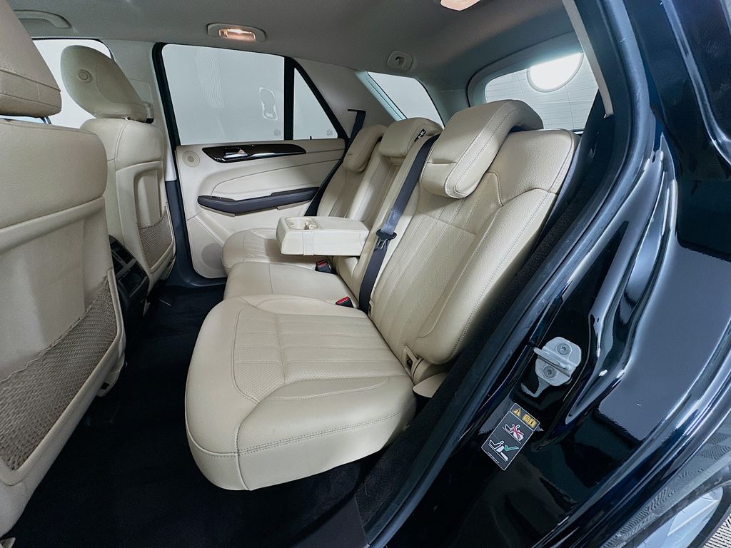 Thumbnail: 2018 Mercedes-Benz GLE - 26