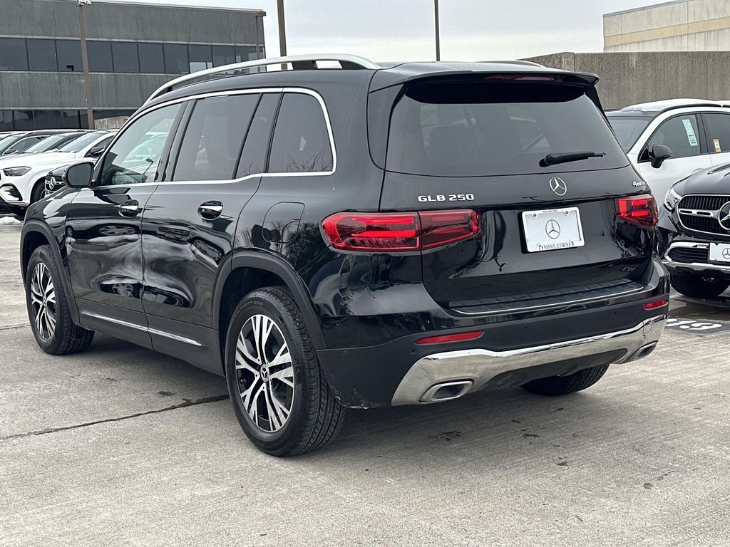 Thumbnail: 2025 Mercedes-Benz GLB - 13