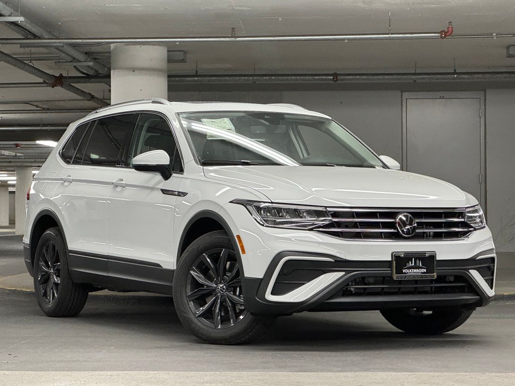 2024 Volkswagen Tiguan 2.0T SE 2