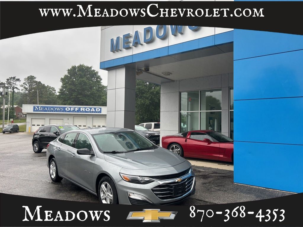 Sterling Gray Metallic 2024 Chevrolet Malibu Sedan Front-Wheel Drive Automatic