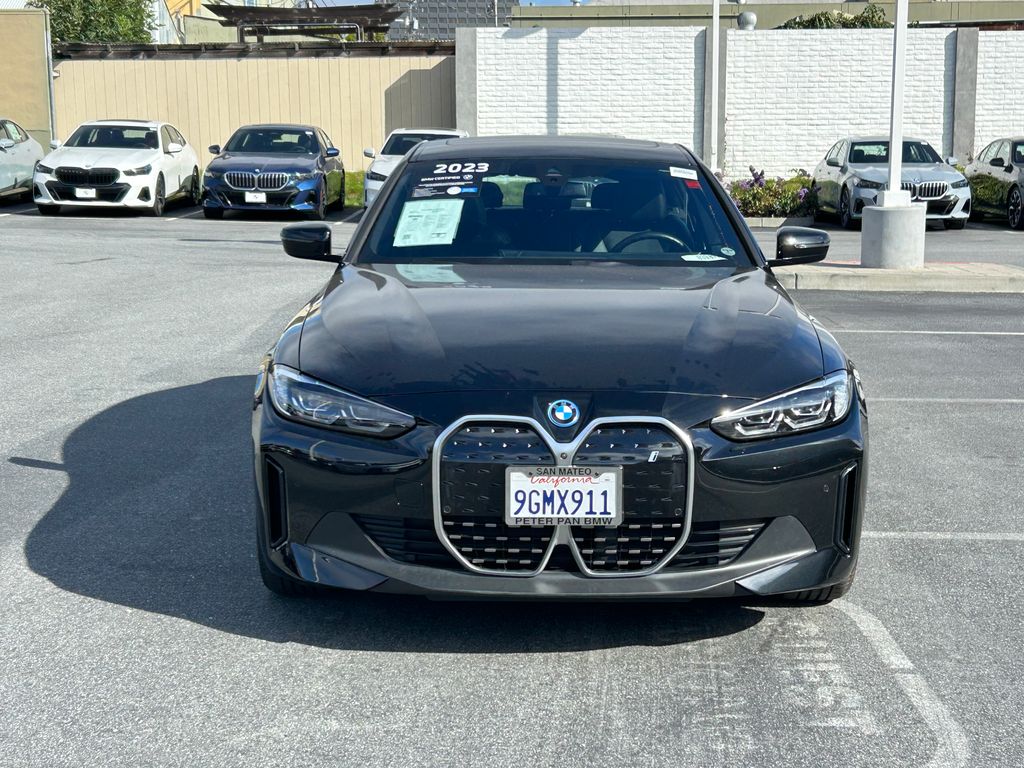 Thumbnail: 2023 BMW i4 - 8