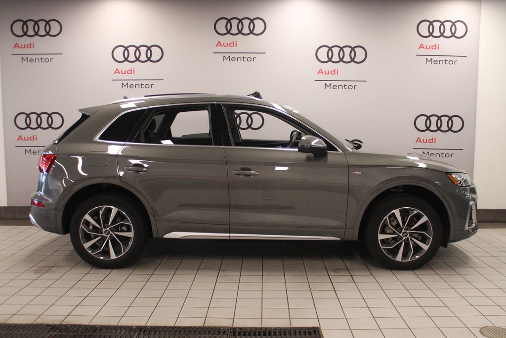 Thumbnail: 2024 Audi Q5 - 7