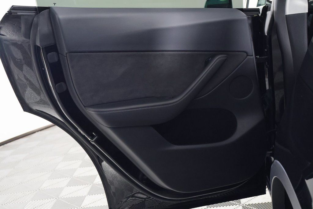 Thumbnail: 2023 Tesla Model Y - 13