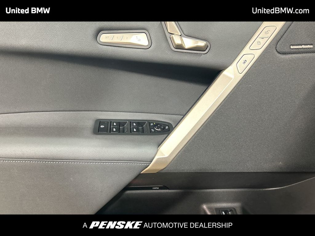 2024 BMW iX xDrive50 11