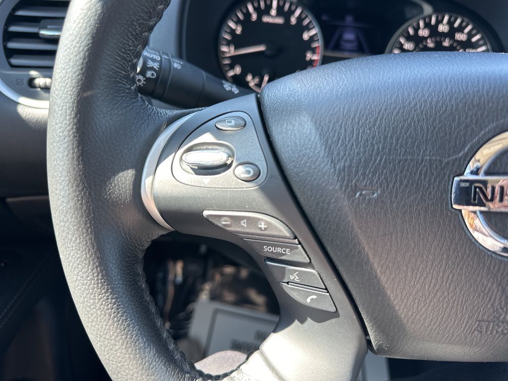 2020 Magnetic Black Pearl Nissan Pathfinder SV FWD SUV