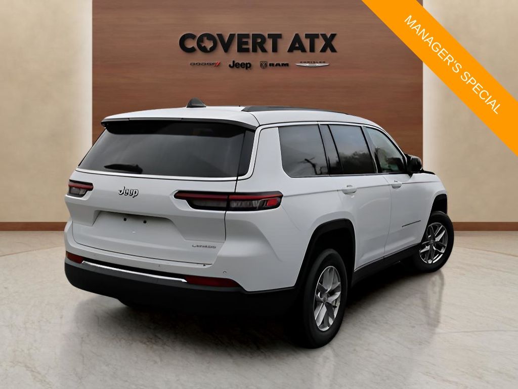 New 2025 White Jeep Laredo X image 5