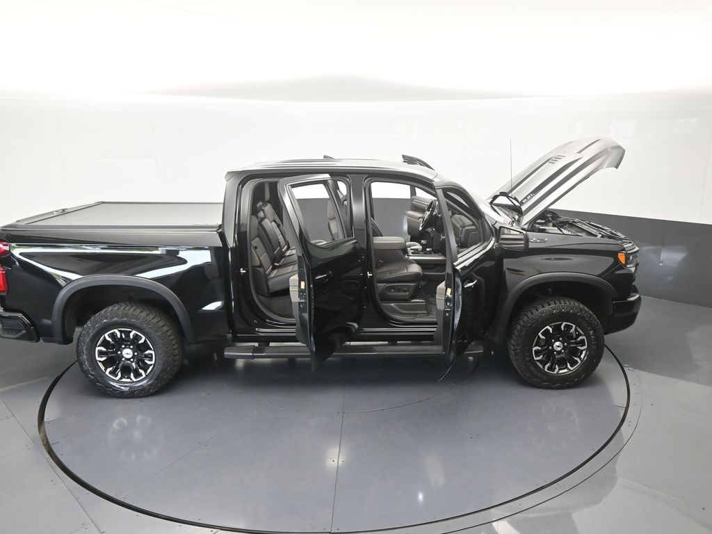 Used 2025 Black Chevrolet ZR2 image 81
