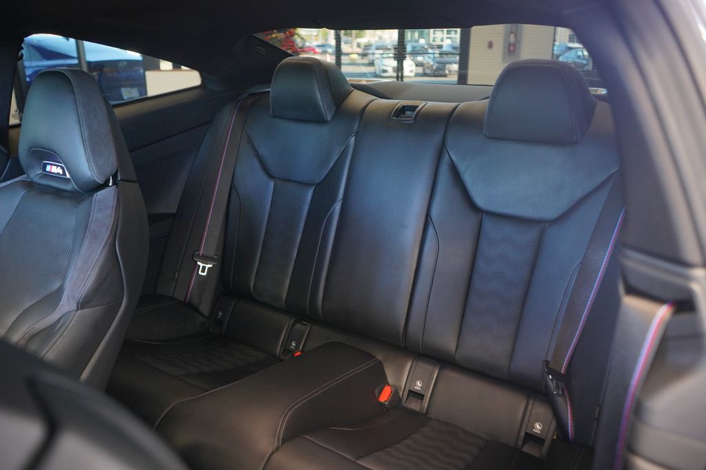 Thumbnail: 2024 BMW M4 - 9