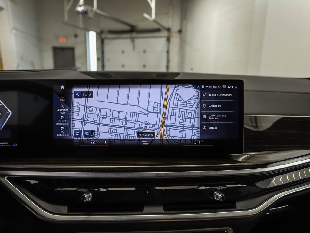 Thumbnail: 2023 BMW X7 - 17