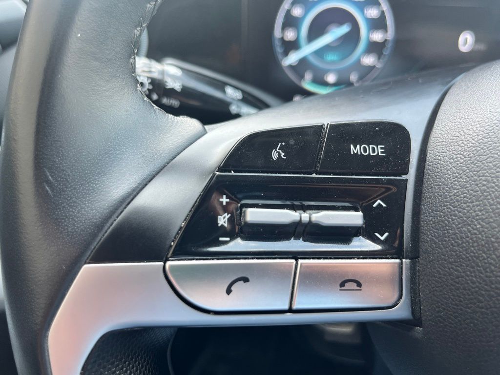 2023 Hyundai Elantra Limited Edition 13