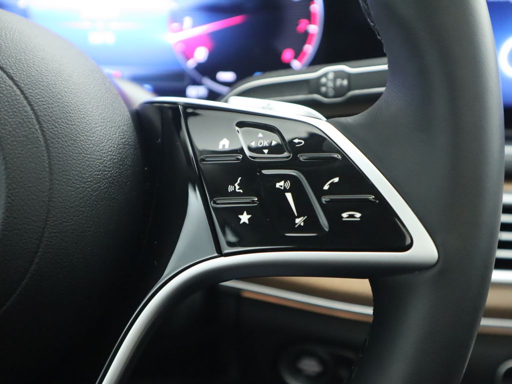 Thumbnail: 2025 Mercedes-Benz GLE - 12