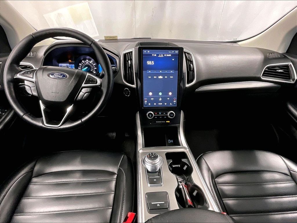2022 Ford Edge — photo 21