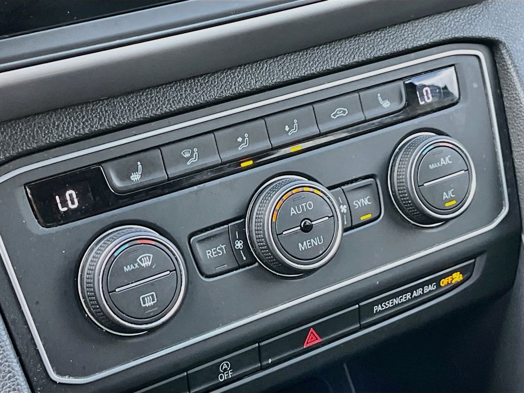 2021 Volkswagen Atlas 3.6L V6 SE w/Technology Gray at Bravo Nissan