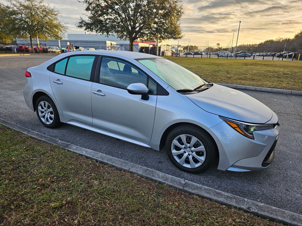 2024 Toyota Corolla LE 7