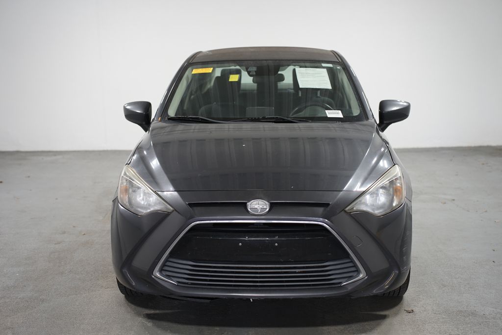 2016 Scion iA Base 2